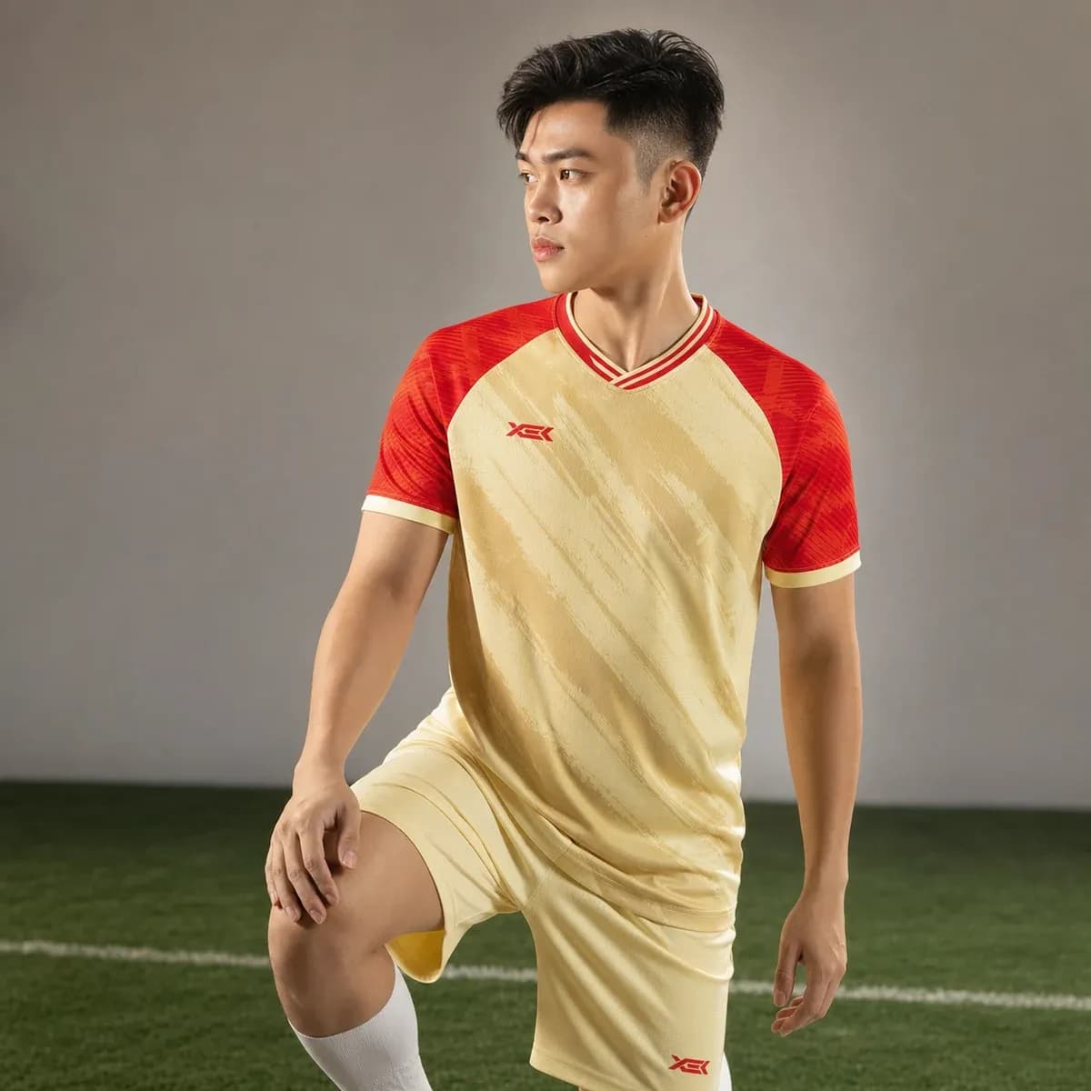 Quần Áo Bóng Đá Không Logo Grave Màu Kem – Mã X24-SRC-BD-3692